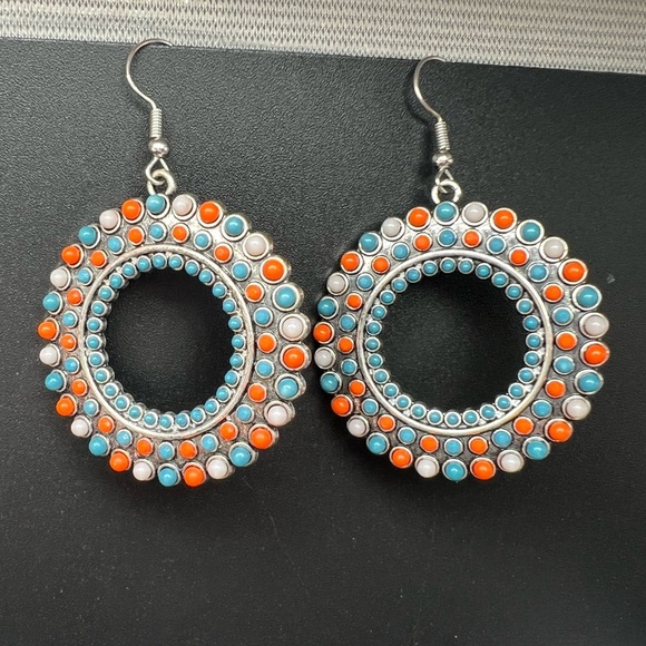 Lot 5 pairs western southwestern style earrings silver tone turquoise color - Picture 10 of 11